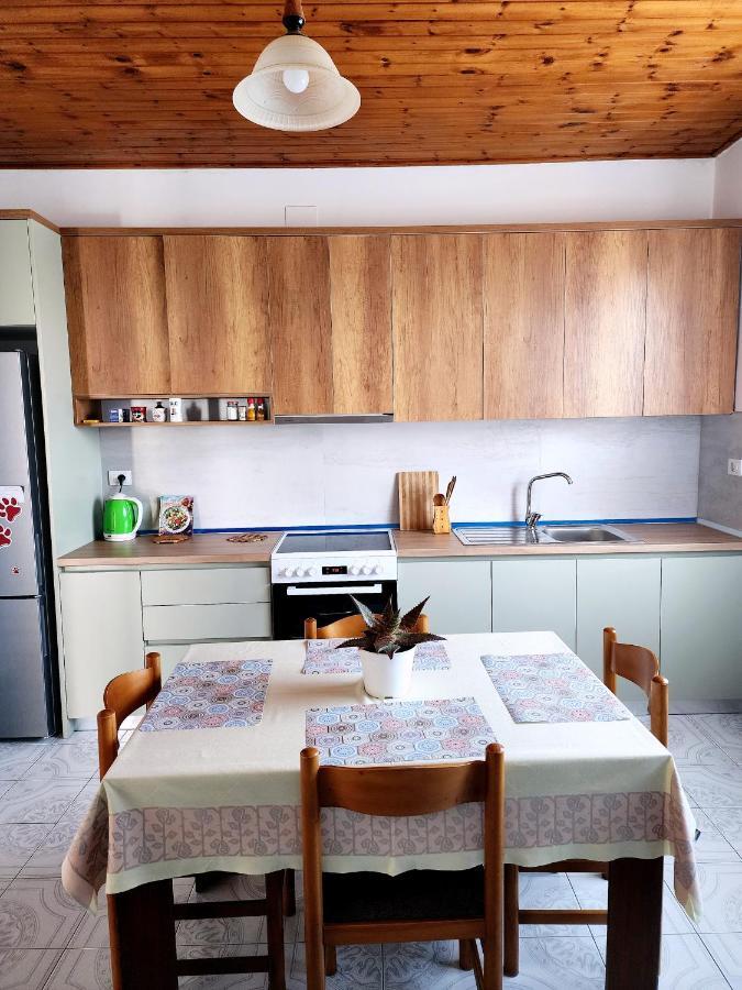 Mia Guest House - Entire Home With Balcony & Garden Divjake Εξωτερικό φωτογραφία