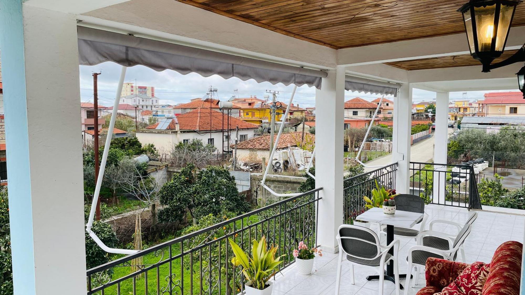 Mia Guest House - Entire Home With Balcony & Garden Divjake Εξωτερικό φωτογραφία